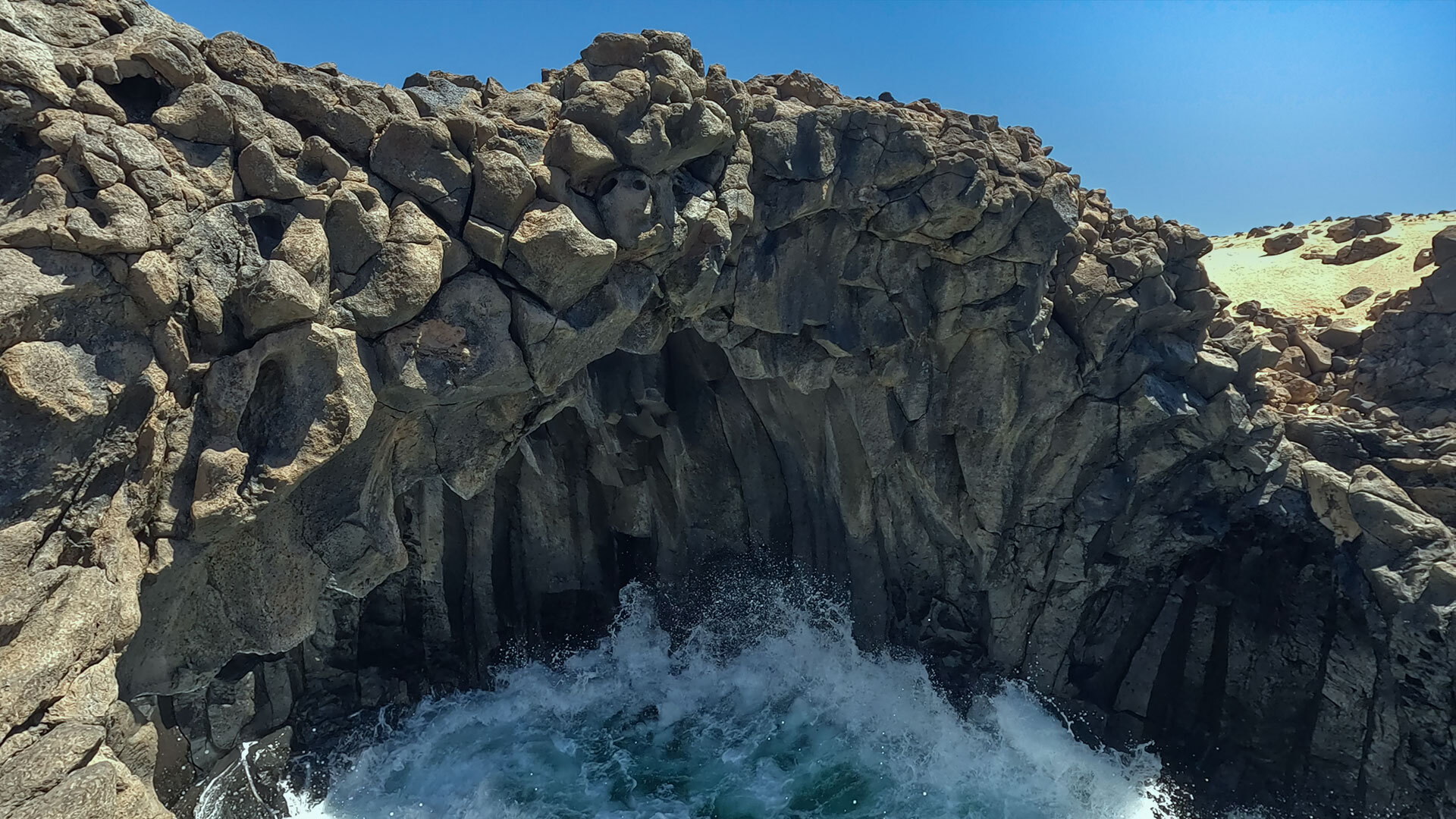 Los Arcos de los Caletones